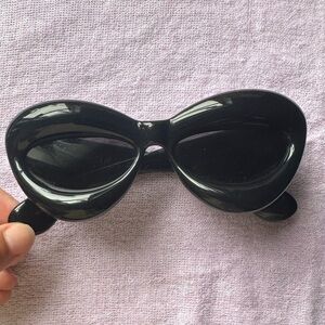 AUTHENTIC LOEWE INFLATED CAT EYE SUNGLASSES BLACK